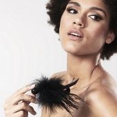 Черная перьевая кисточка POM POM FEATHER TICKLER - Bijoux Indiscrets - купить с доставкой в Кемерово